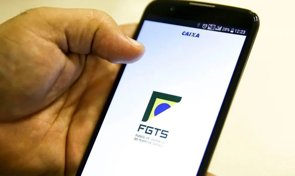 Como funciona o Saque-Aniversário do FGTS (guia completo) O Saque-Aniversário do FGTS, instituído pela Lei 13.932/19, permite ao trabalhador realizar o saque de parte do saldo de sua conta do FGTS, anualmente, no mês de seu aniversário.