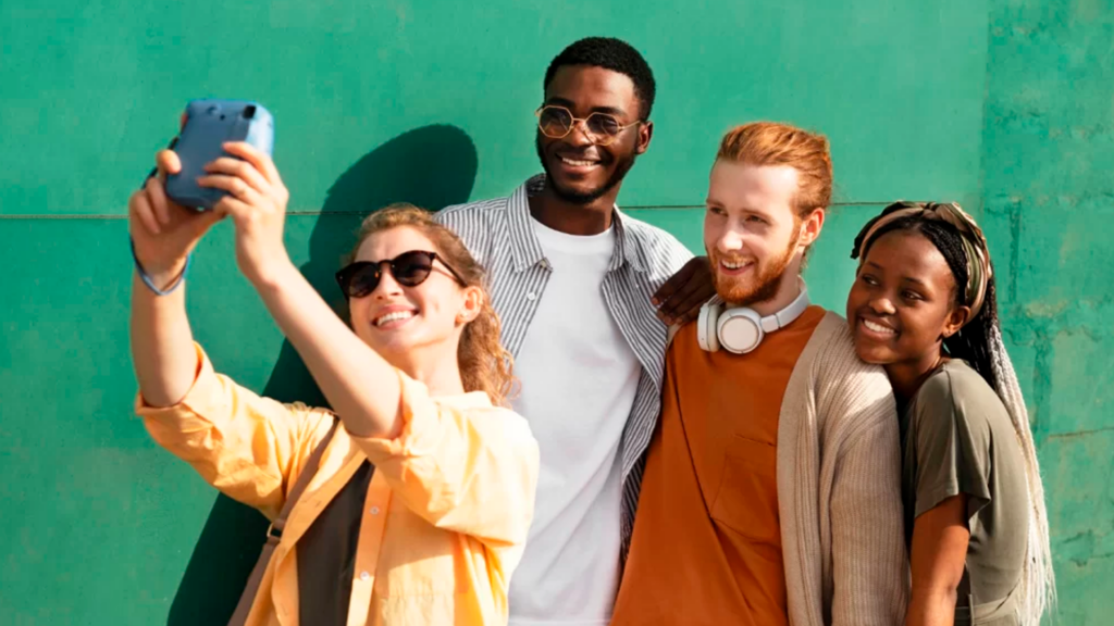 Quem é a Geração Z? Jovens conectados e diversos que definem o futuro do consumo e da cultura digital.